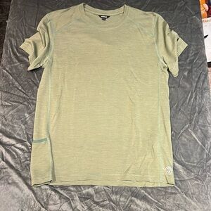Allbirds men’s natural run short sleeve.